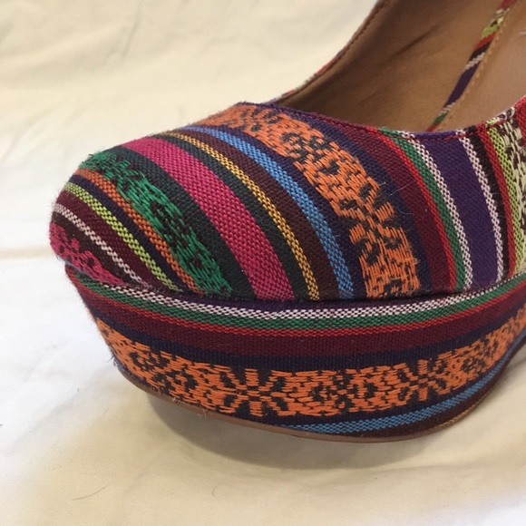 Steve Madden tribal wedge platform - Picture 6 of 6